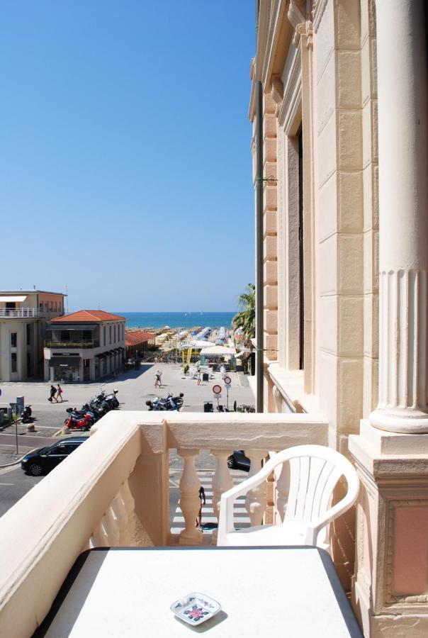Tina Hotel 3*