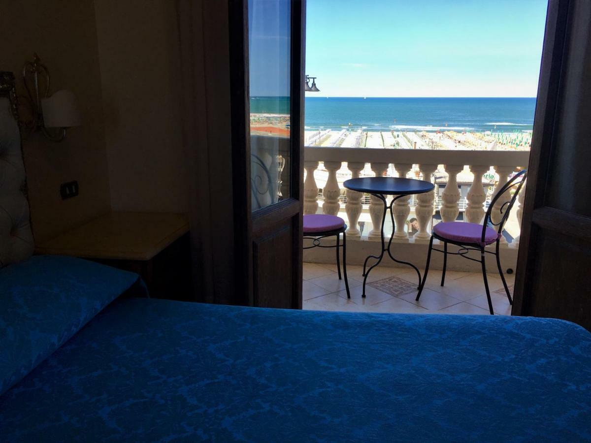 Tina 3* Viareggio